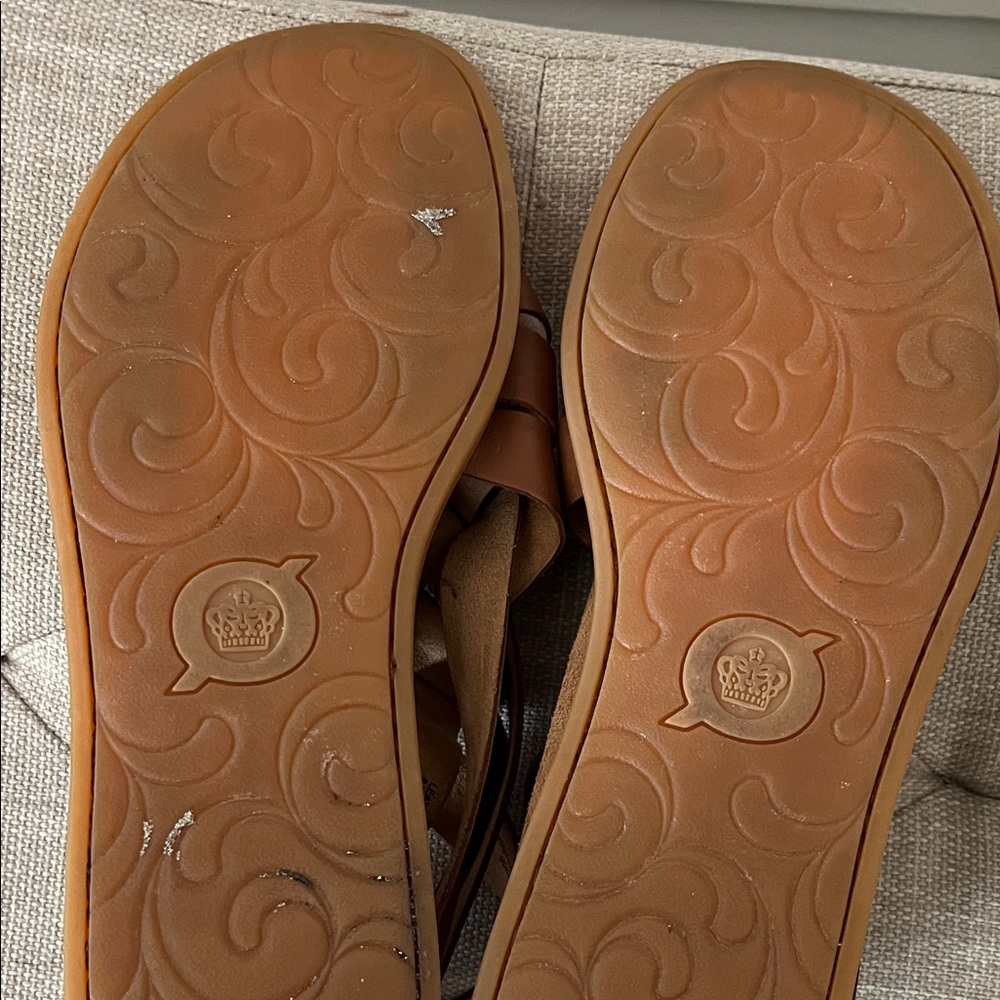 Born Like New Iowa woven Leather Brown Sandals - Picture 7 of 7